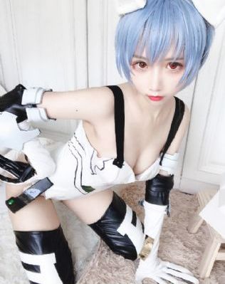 色欲AV精品一区二区三区古女_4K超清免费观看
